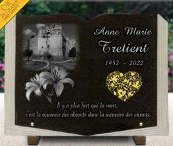 Angers, plaque funéraire livre en granit, coeur doré et fleurs